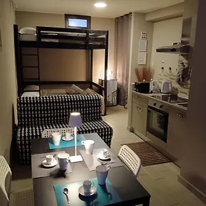  Casa vacanze U Peri Alivu House Italia